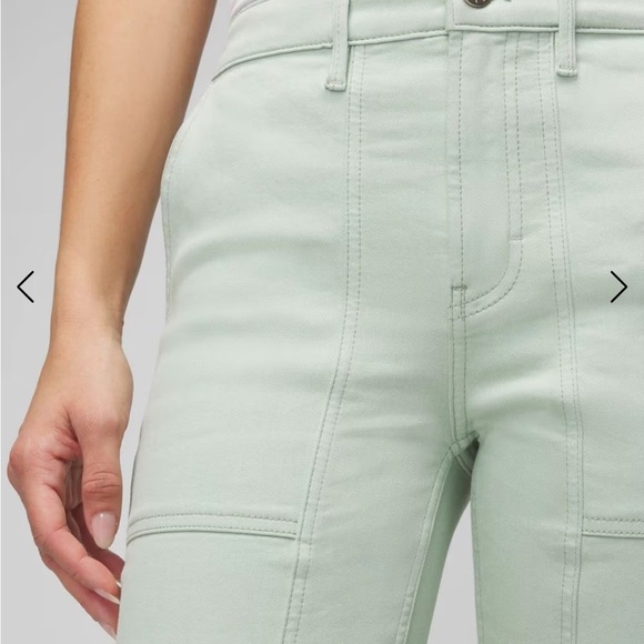 WHBM NWT High-Rise Cargo Straight Jeans in Sage Mint. Size 0. 🤗 - Picture 4 of 10